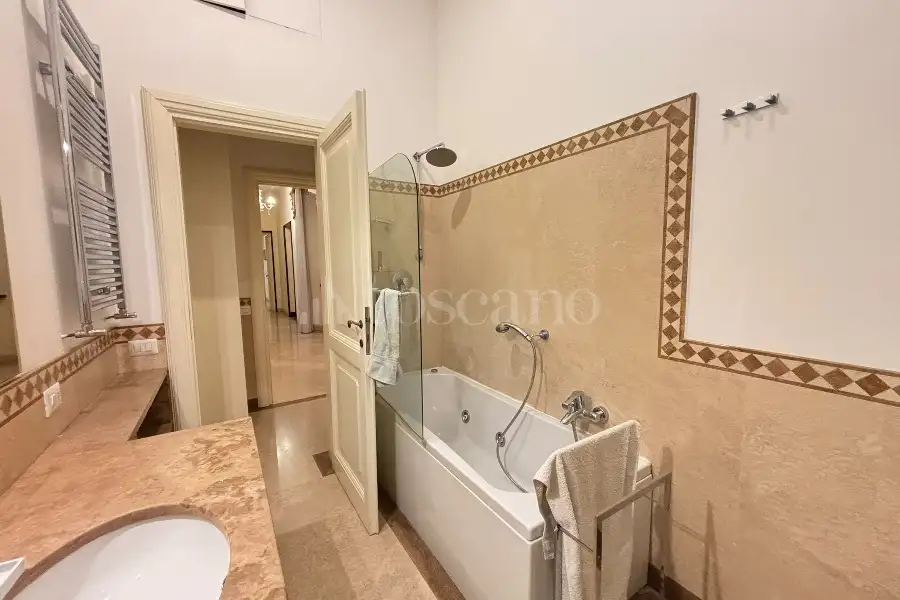 Casa in vendita di 170 mq a €1.599.000 (rif. 58/2026)
