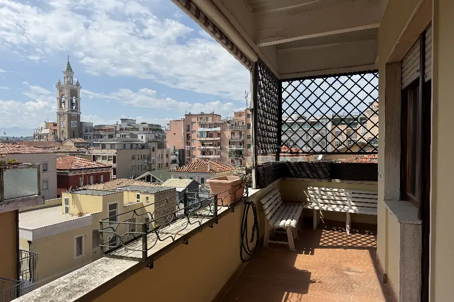 Attico in vendita di 184 mq a €650.000 (rif. 7/2026)