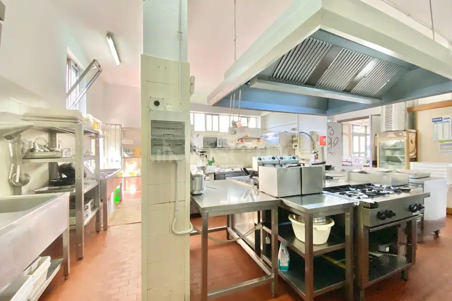 Agriturismo in vendita di 600 mq a €1.750.000 (rif. 13/2026)