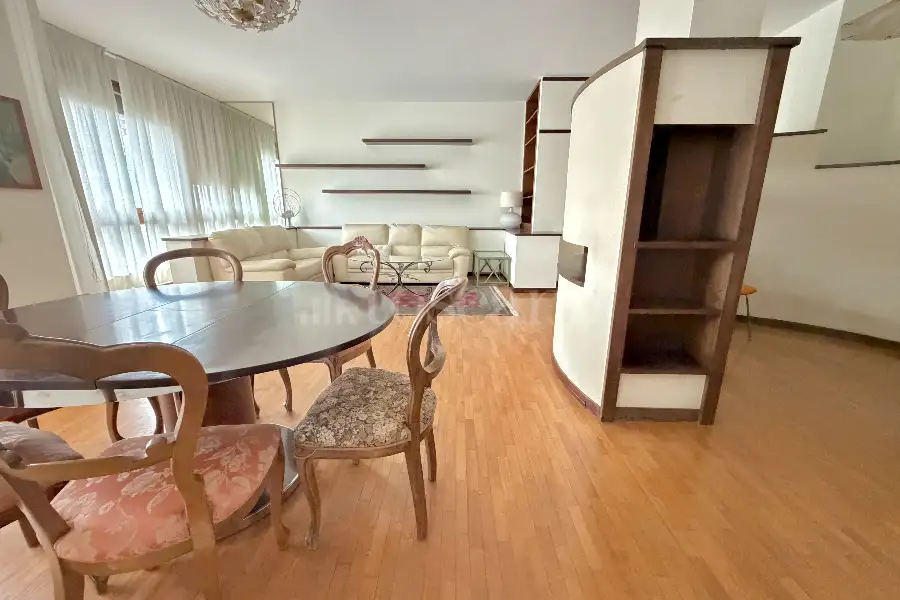 Casa in affitto di 140 mq a €2.600 (rif. 3/2026)