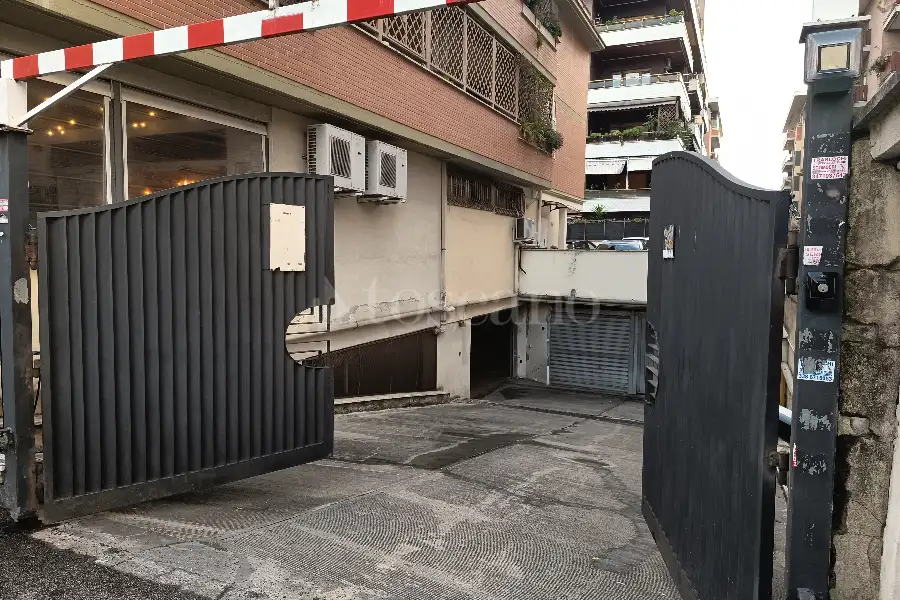 Box in vendita di 16 mq a €25.900 (rif. 8/2026)