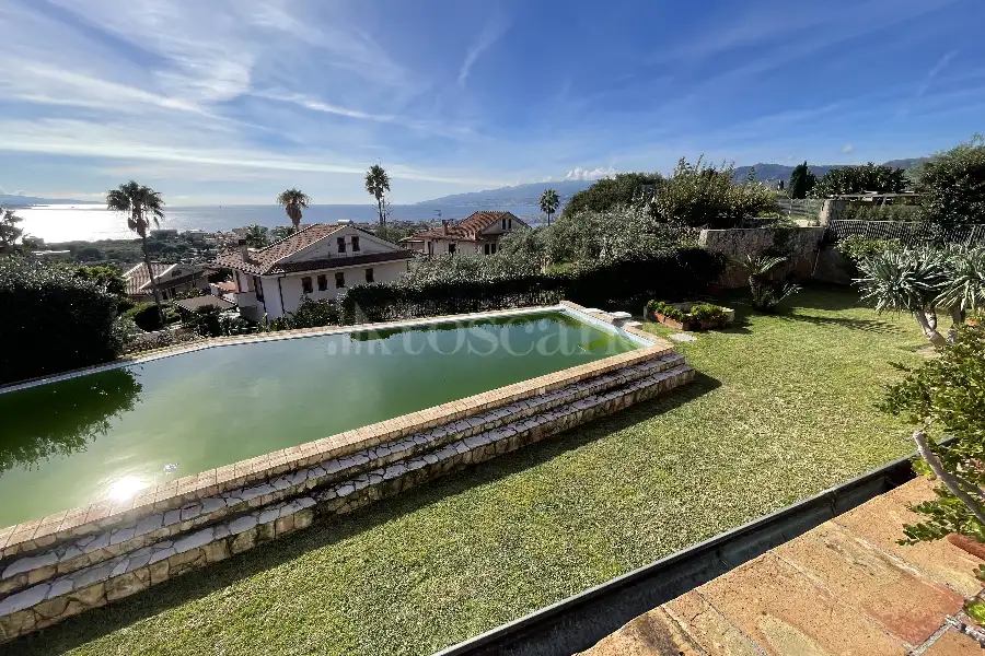 Villa in vendita di 500 mq a €1.500.000 (rif. 45/2025)