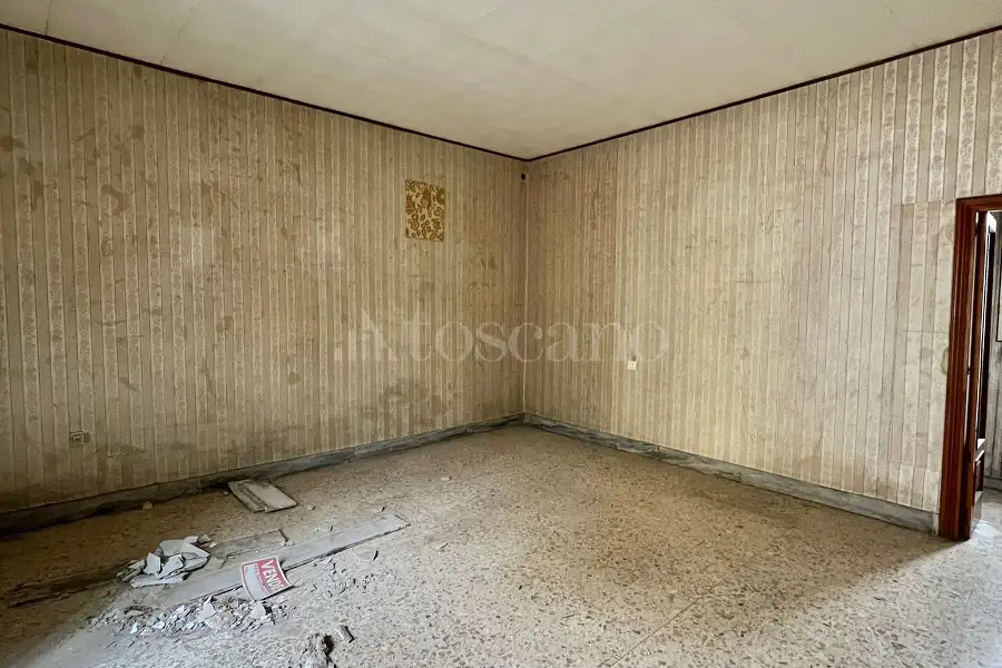 Palazzo in vendita di 400 mq a €160.000 (rif. 62/2026)