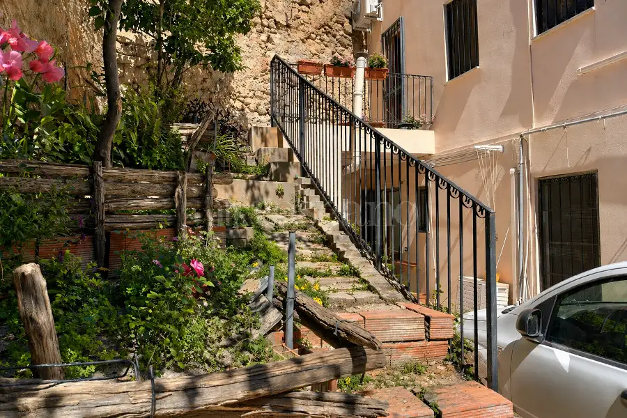 Casa Indipendente in vendita di 252 mq a €495.000 (rif. 23/2026)