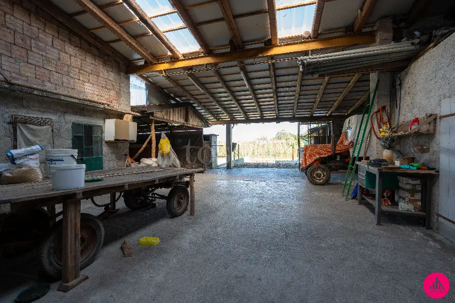 Casa Indipendente in vendita di 254 mq a €250.000 (rif. 150/2026)