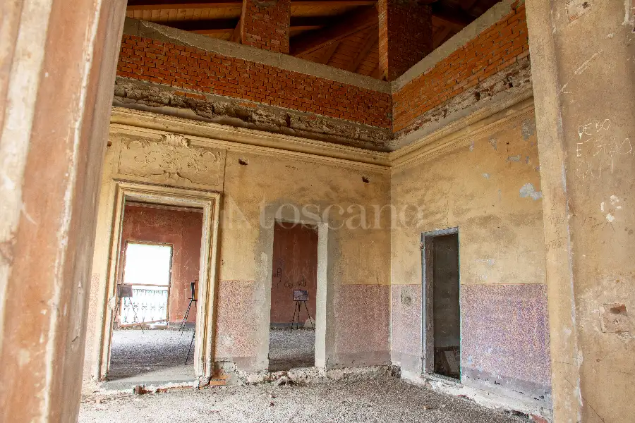 Villa in vendita di 1.337 mq a €1.250.000 (rif. 34/2025)