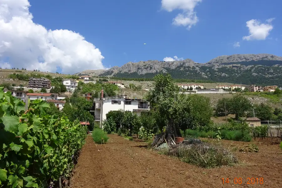 Villa in vendita di 443 mq trattativa riservata (rif. 19/2025)