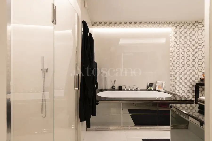 Casa in vendita di 170 mq a €3.100.000 (rif. 86/2025)