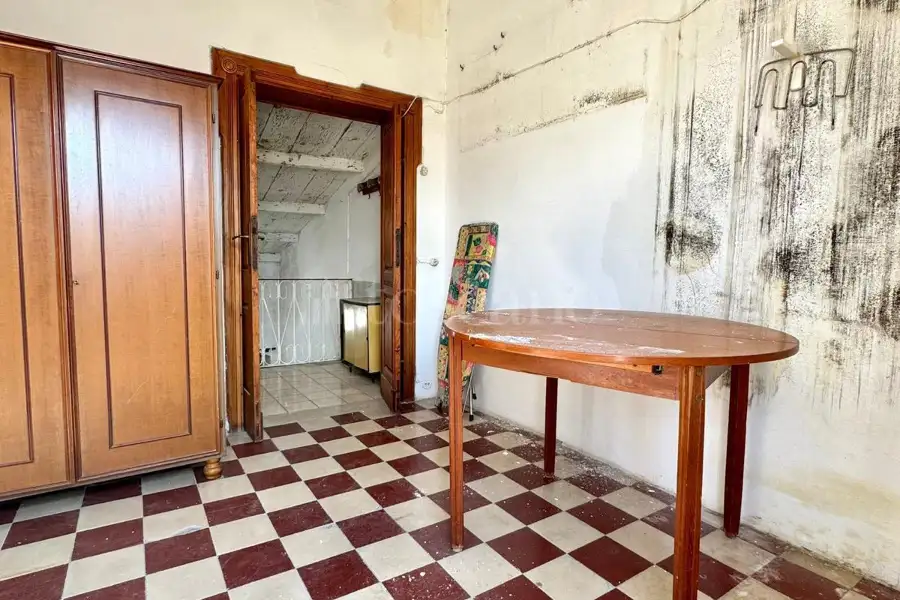 Casa Indipendente in vendita di 160 mq a €80.000 (rif. 76/2026)