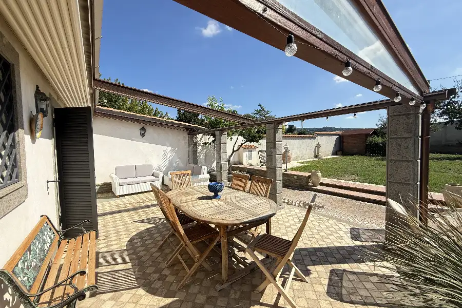 Villa Bifamiliare in vendita di 200 mq a €499.000 (rif. 10/2025)