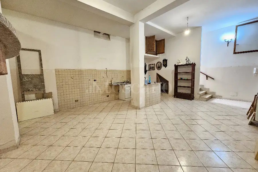 Villa Plurifamiliare in vendita di 150 mq a €237.000 (rif. 25/2026)