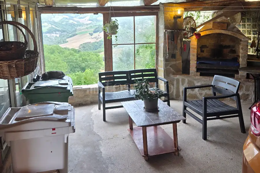 Casa Indipendente in vendita di 330 mq a €110.000 (rif. 35/2025)