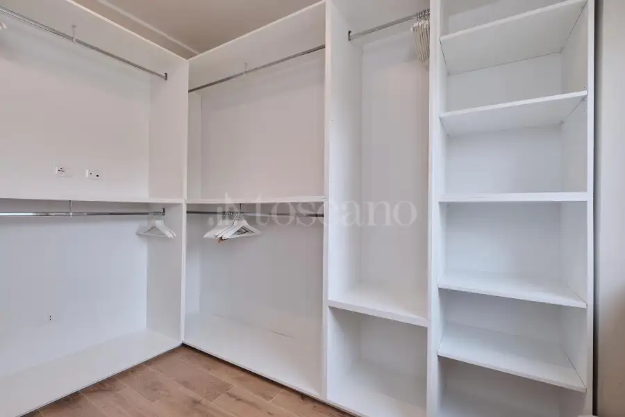 Villa in vendita di 259 mq a €1.100.000 (rif. 2/2026)