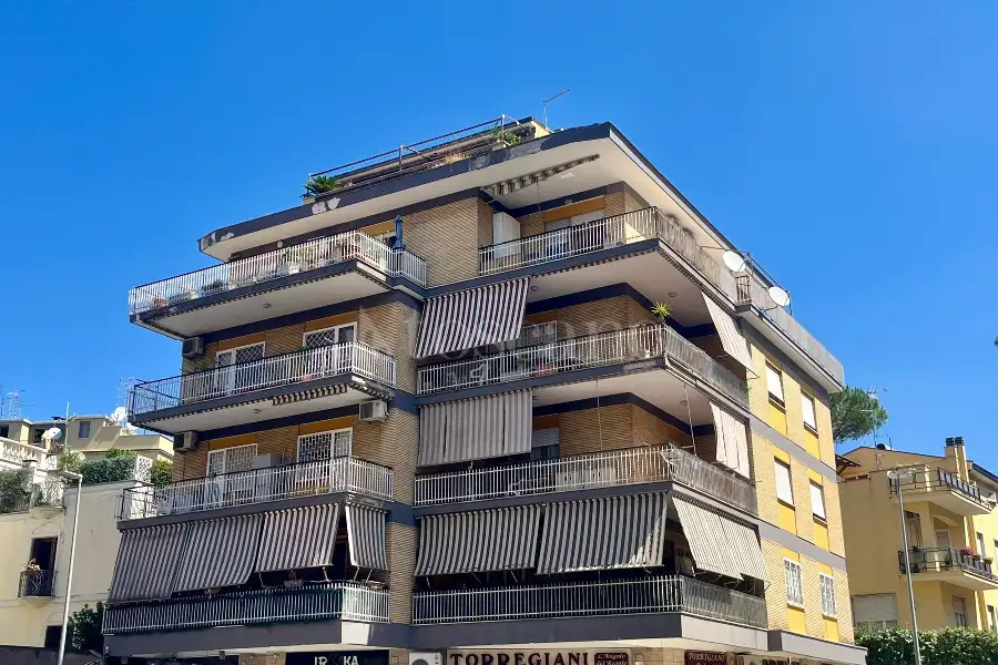 Attico in vendita di 100 mq a €525.000 (rif. 45/2025)