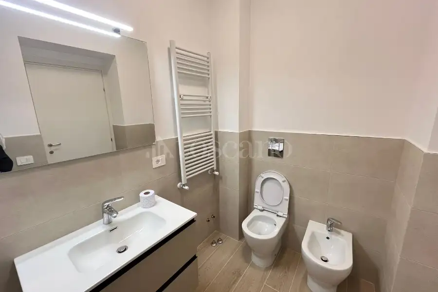 Casa in affitto di 200 mq a €5.300 (rif. 10/2026)