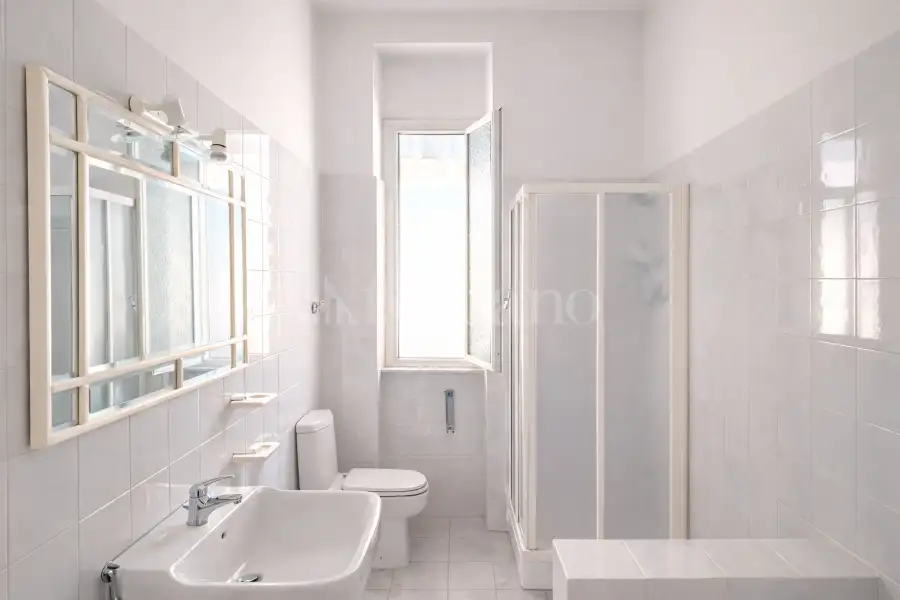 Attico in vendita di 165 mq a €699.000 (rif. 11/2026)