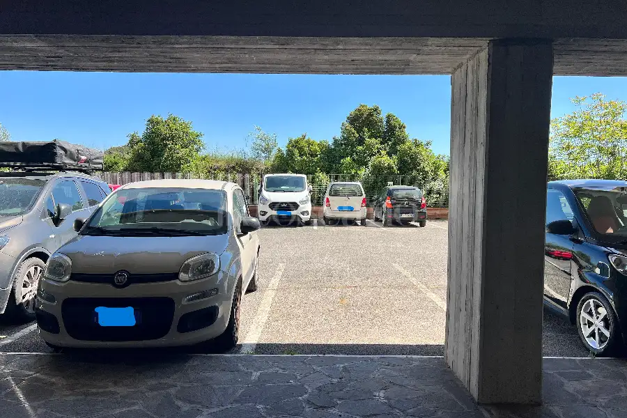 Posto Auto in vendita di 11 mq a €12.000 (rif. 9/2026)