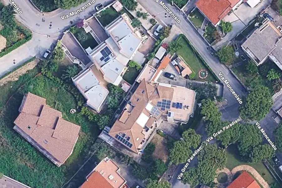 Villa Plurifamiliare in vendita di 575 mq a €580.000 (rif. 33/2026)