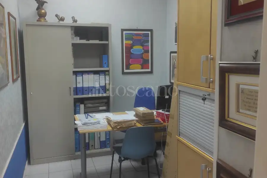 Negozio in affitto di 40 mq a €950 (rif. 23/2026)