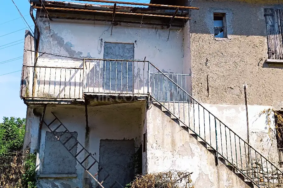 Rustico in vendita di 200 mq a €134.000 (rif. 25/2026)