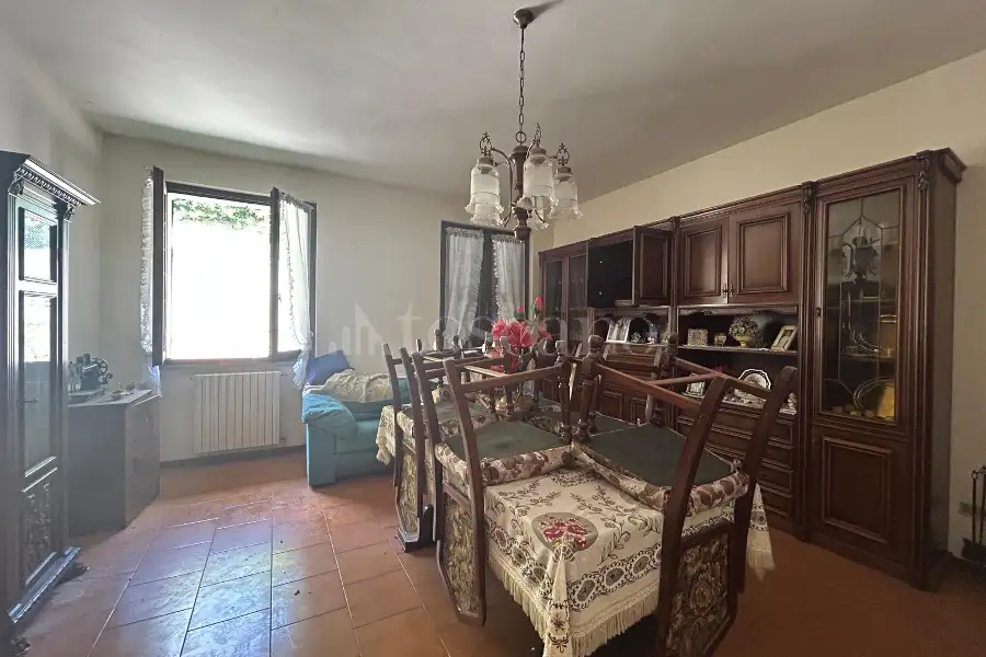 Villa Bifamiliare in vendita di 202 mq a €110.000 (rif. 57/2026)