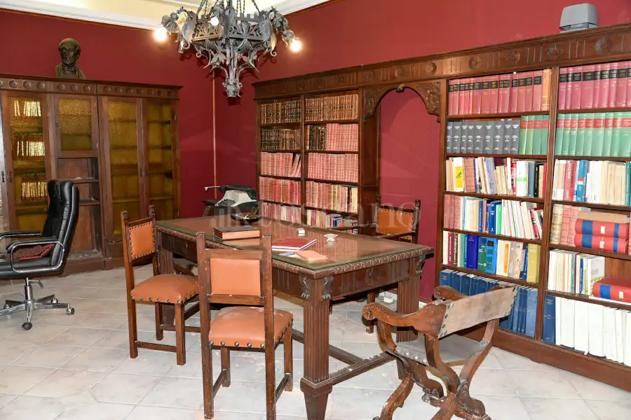 Casa in vendita di 410 mq a €420.000 (rif. 25/2026)