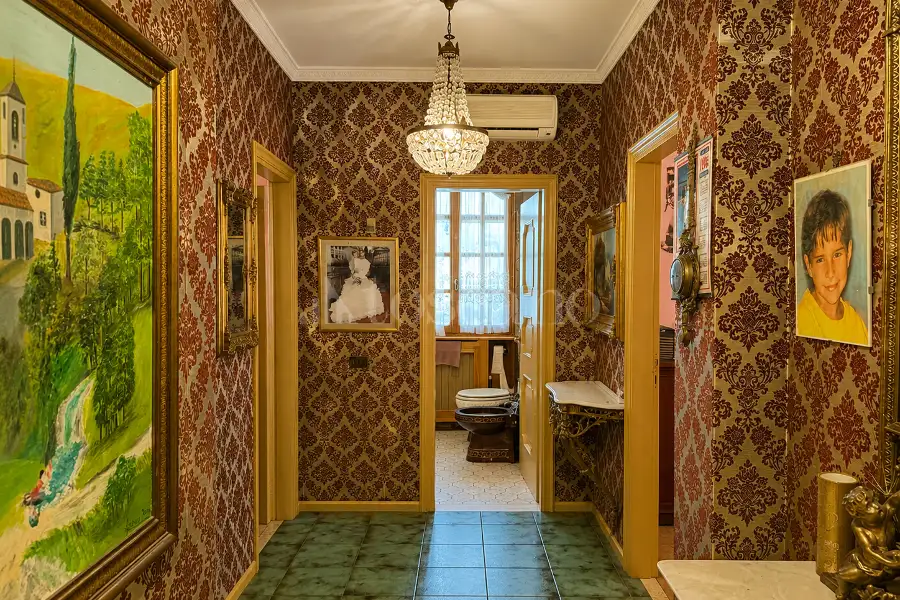 Villa in vendita di 500 mq a €1.100.000 (rif. 22/2026)