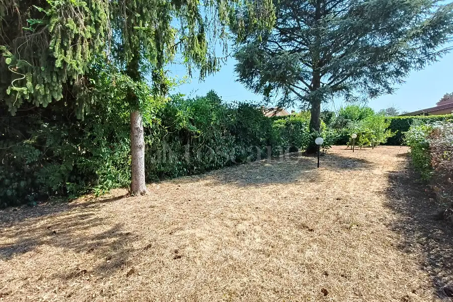 Villa Bifamiliare in vendita di 300 mq a €599.000 (rif. 52/2026)