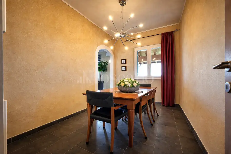 Villa in vendita di 630 mq trattativa riservata (rif. 8/2026)
