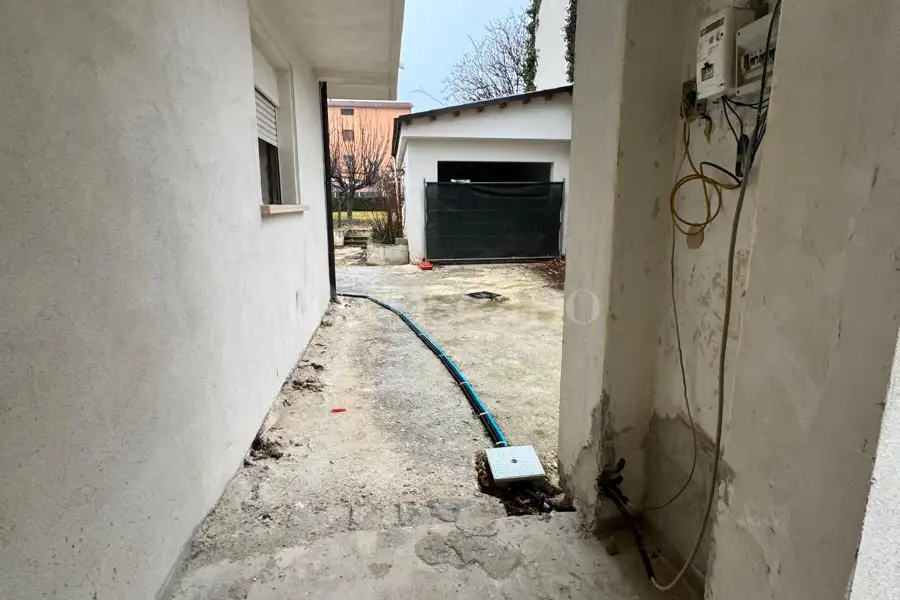 Villa in vendita di 420 mq a €380.000 (rif. 87/2024)