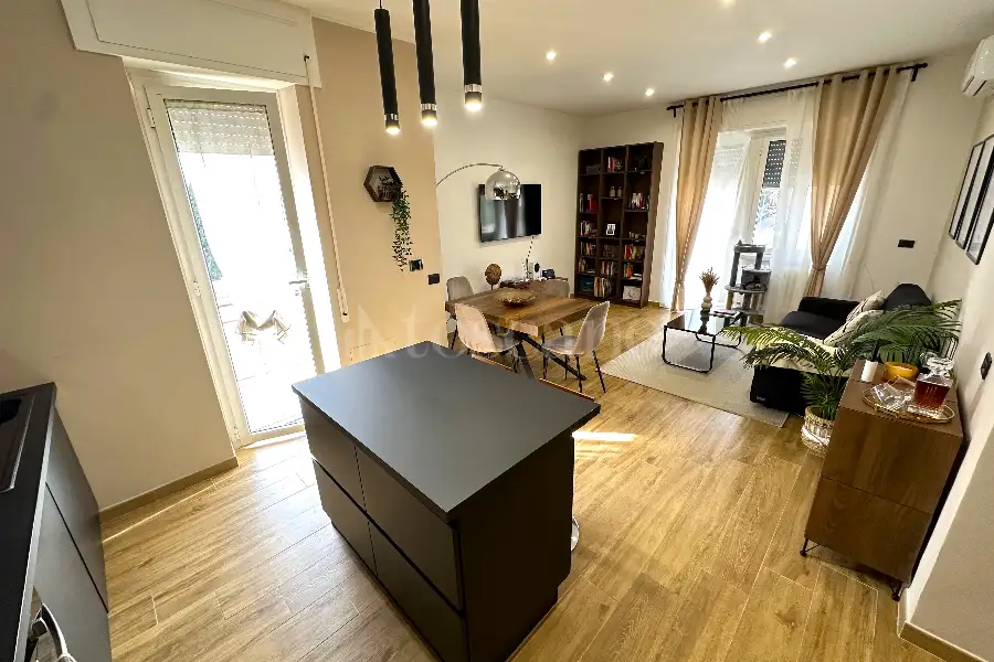 Casa in vendita di 71 mq a €215.000 (rif. 5/2026)