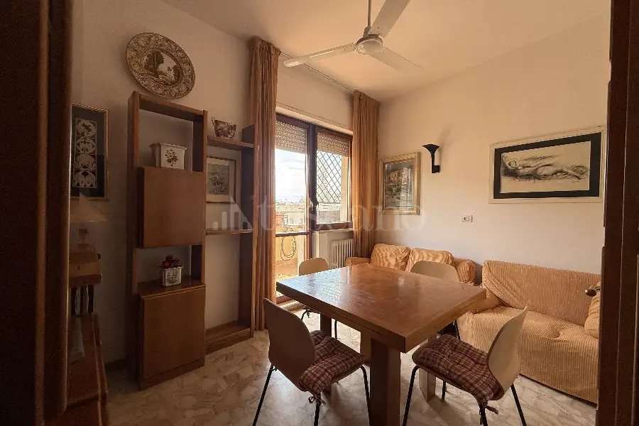 Attico in vendita di 184 mq a €650.000 (rif. 7/2026)