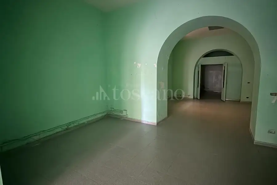 Negozio in affitto di 82 mq a €250 (rif. 97/2025)