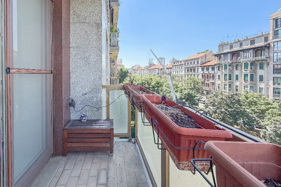 Casa in vendita di 240 mq a €3.290.000 (rif. 106/2026)
