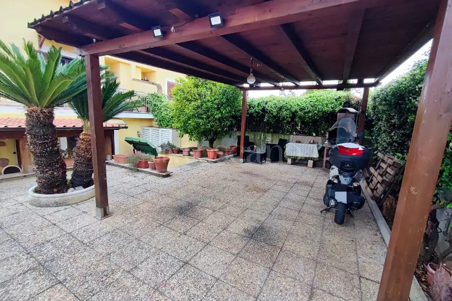 Villa Bifamiliare in vendita di 180 mq a €349.000 (rif. 42/2026)