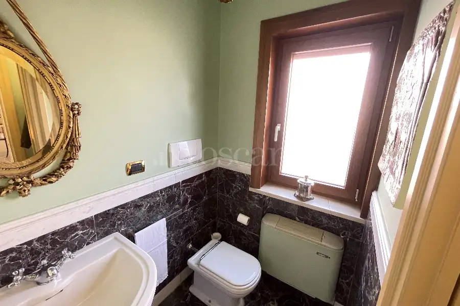 Villa in vendita di 500 mq a €1.500.000 (rif. 45/2025)