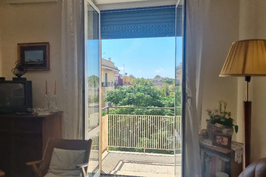 Casa in affitto di 45 mq a €850 (rif. 2/2026)