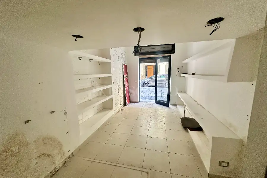 Negozio in vendita di 20 mq a €23.000 (rif. 5/2025)