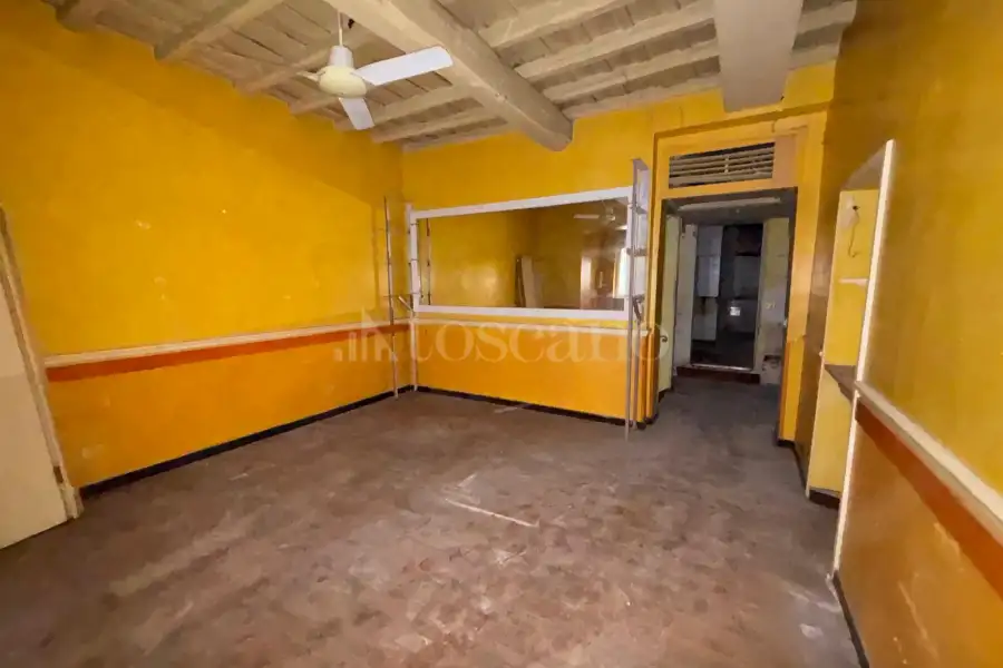 Negozio in vendita di 120 mq a €450.000 (rif. 5/2026)