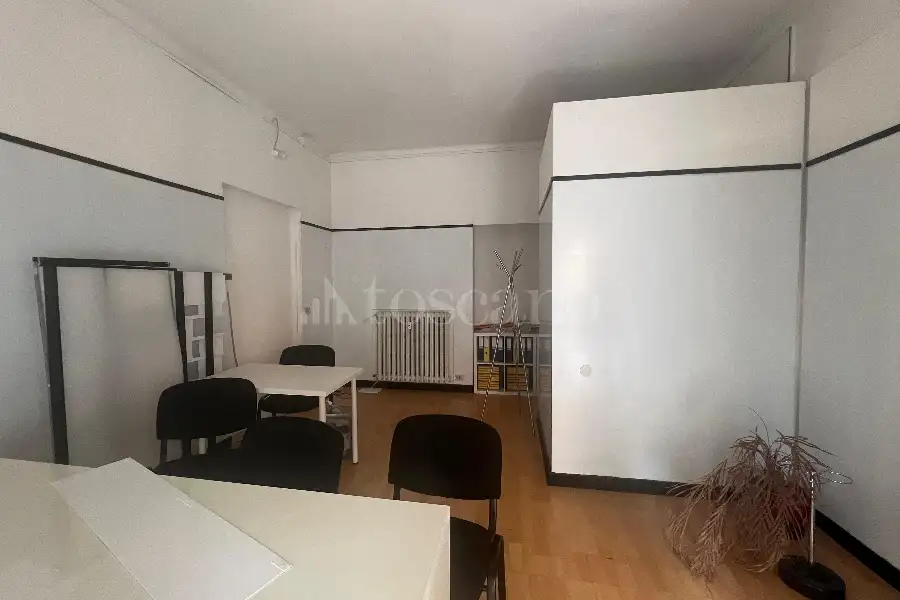 Magazzino in vendita di 28 mq a €35.000 (rif. 33/2026)
