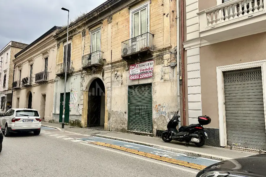 Negozio in vendita di 120 mq a €159.000 (rif. 4/2026)