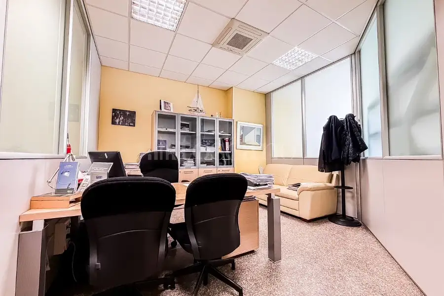 Negozio in vendita di 200 mq a €305.000 (rif. 25/2026)