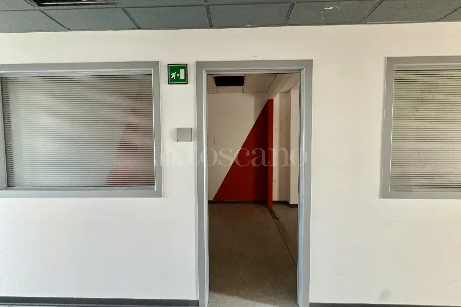 Ufficio in vendita di 110 mq a €140.000 (rif. 30/2026)