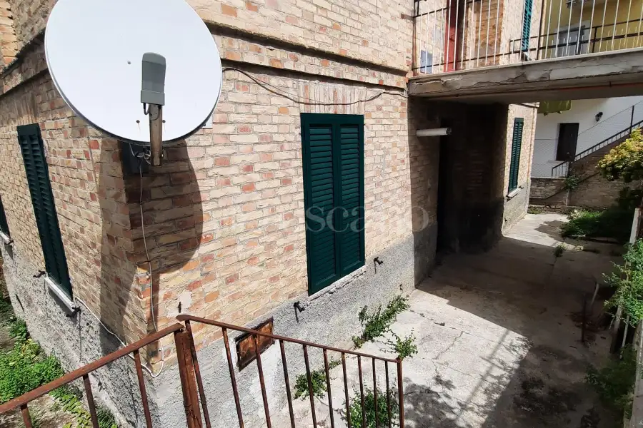 Casa Indipendente in vendita di 183 mq a €97.000 (rif. 13/2025)