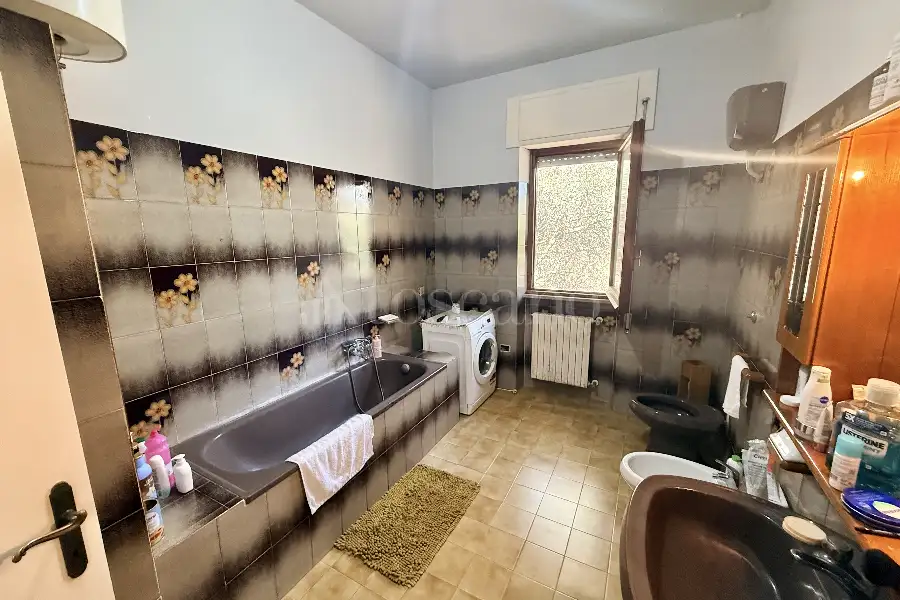 Casa Indipendente in vendita di 254 mq a €299.000 (rif. 81/2026)