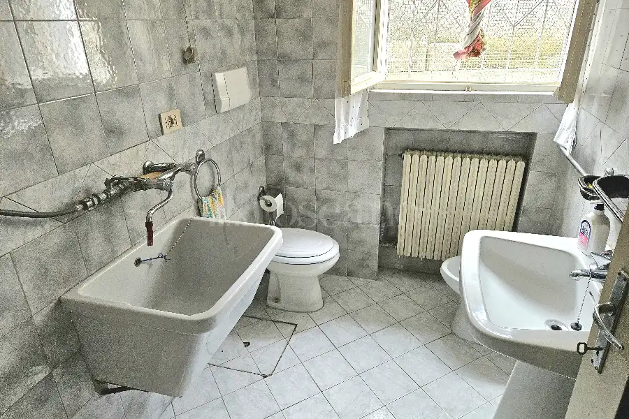 Casa Indipendente in vendita di 300 mq a €300.000 (rif. 6/2026)