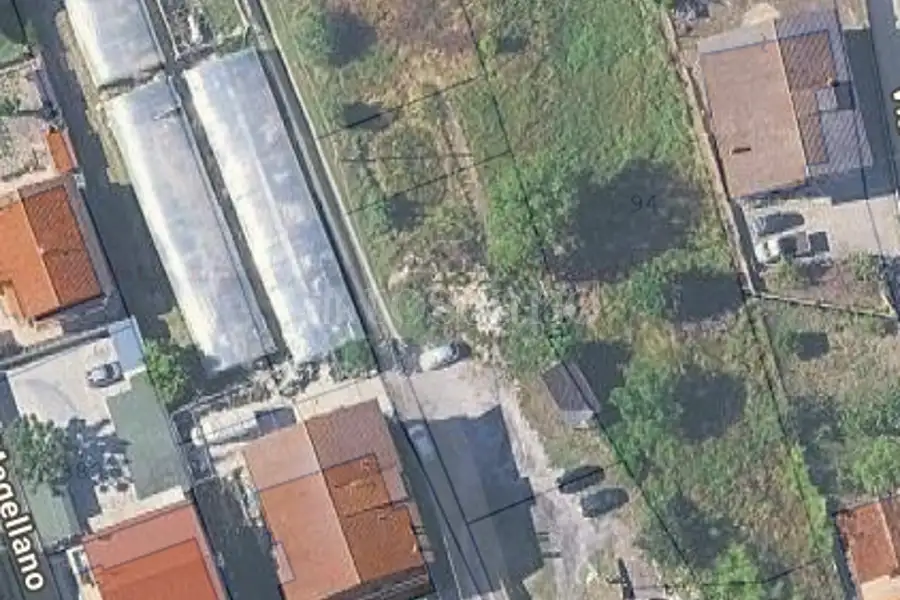 Edificabile Residenziali in vendita di 596 mq a €24.500 (rif. 9/2026)