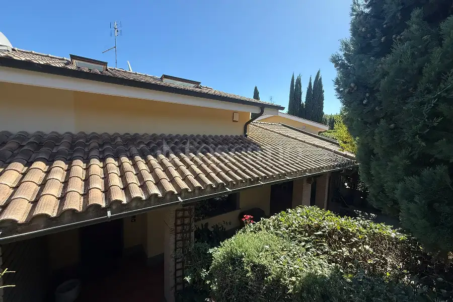 Villa Plurifamiliare in vendita di 220 mq a €545.000 (rif. 12/2026)