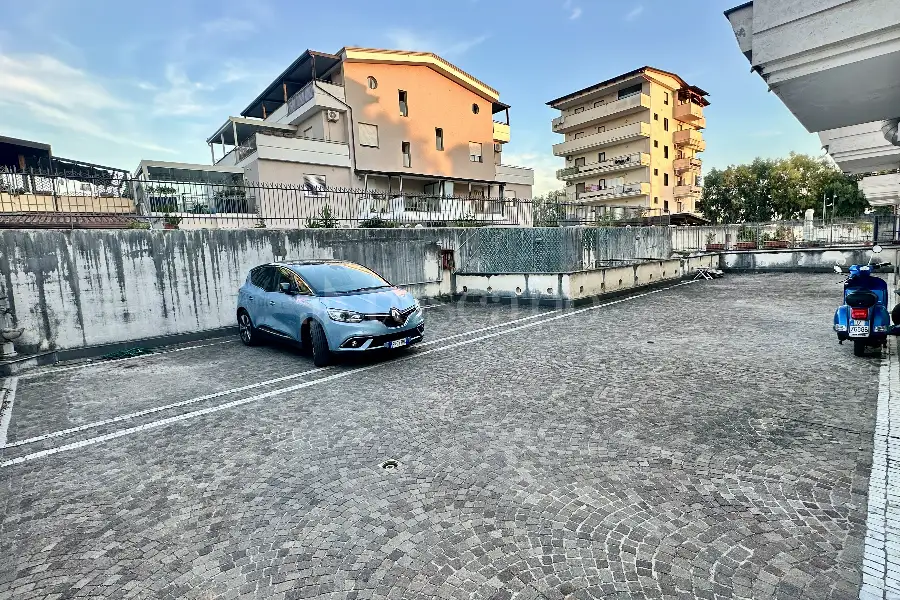 Ufficio in vendita di 190 mq a €1.200.000 (rif. 22/2026)
