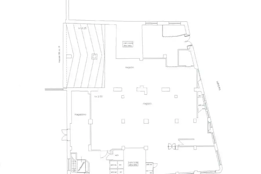 Negozio in affitto di 1.500 mq a €7.000 (rif. 34/2026)